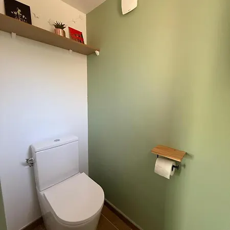 A 400 M De La Apartmán Le Pradet